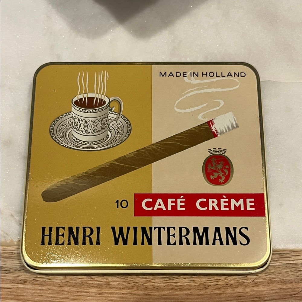 Café Crème Tin - Gold and Red